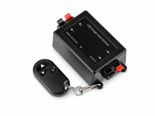 01-sciemniacz-led-mono-12-24v-8a-pilot-rf-widok-ogolny.png